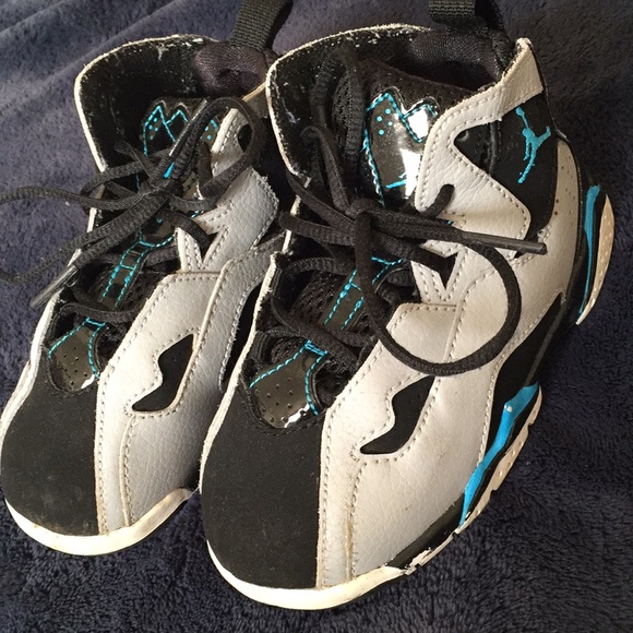 Sneakers - Picture 1 of 3